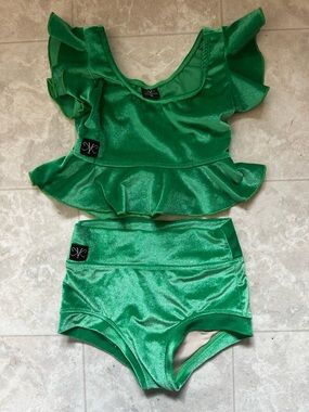 Kandi Kouture velvet Green set - CL 7/8